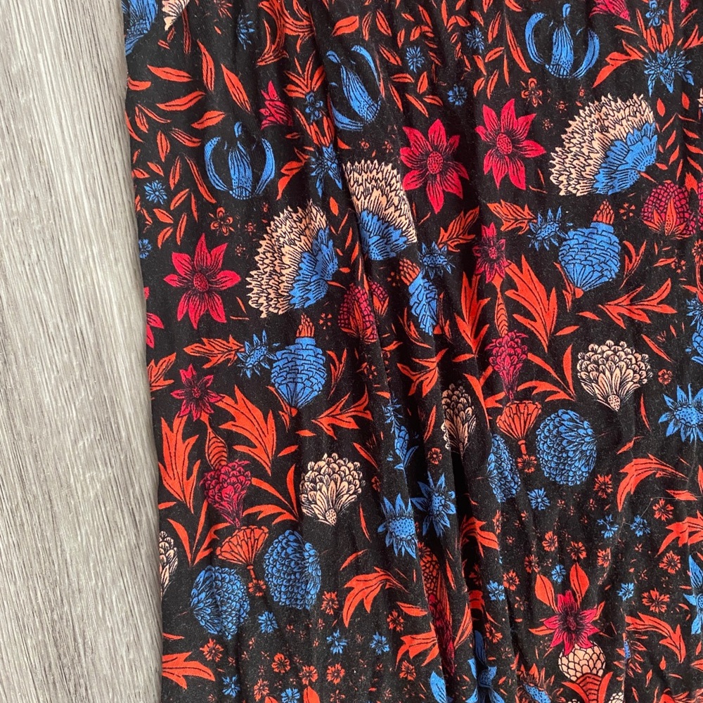 Patterned Shift Dress - Picture 3 of 4